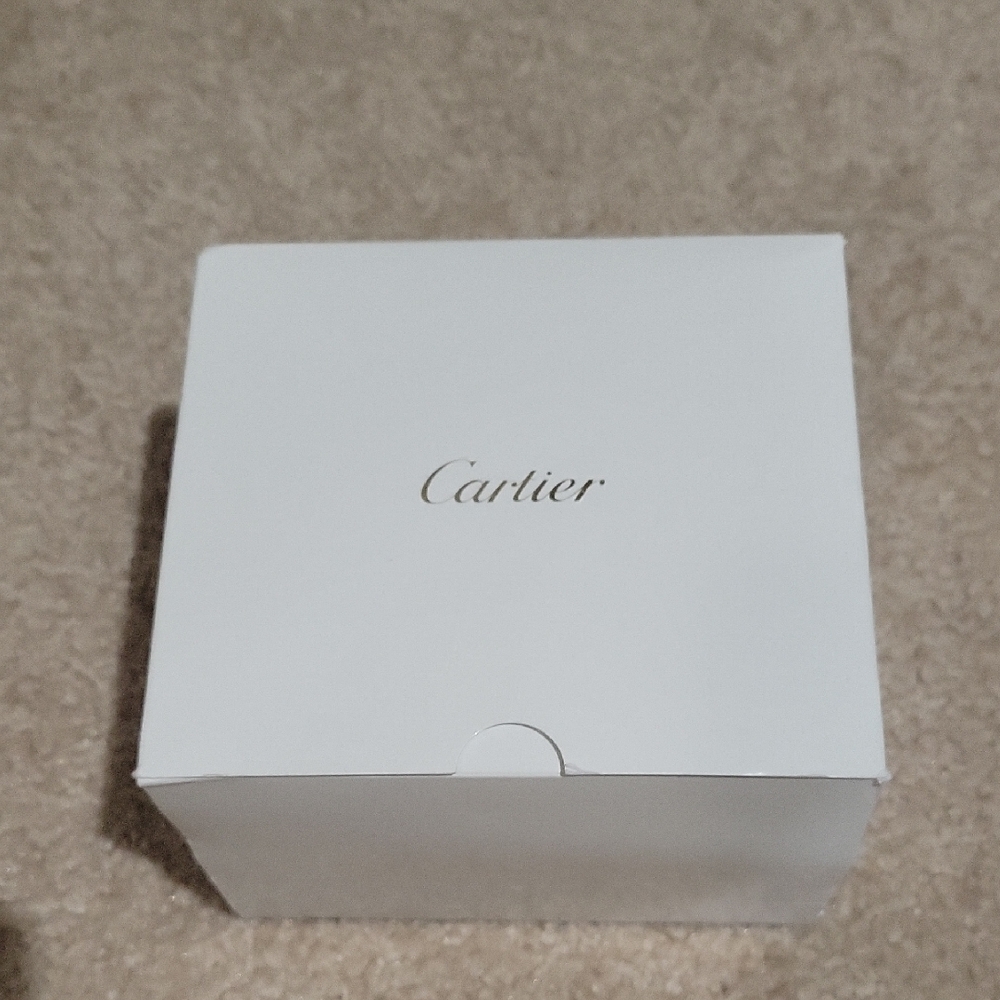 FREE W ANY PURCHASE!Cartier White Gift Box
